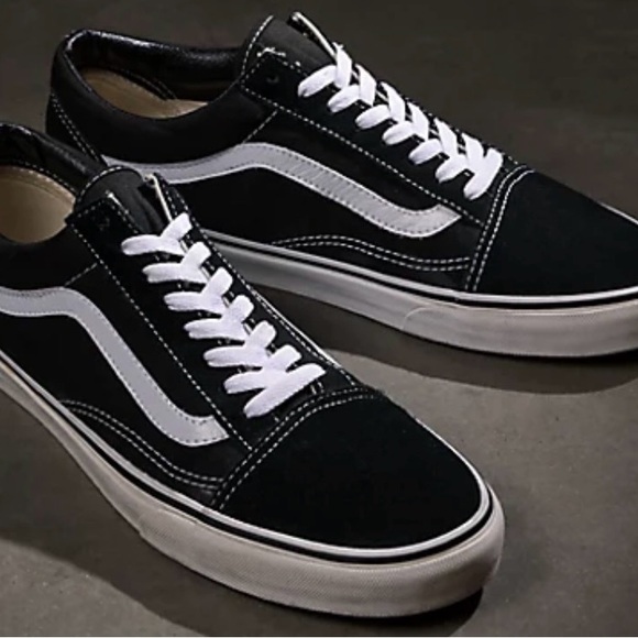 Vans Black and White Old Skool Low-Top Sneakers - Picture 3 of 13